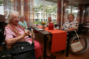 Ouderen in een verzorgingstehuis. Foto: Edwin van Eis