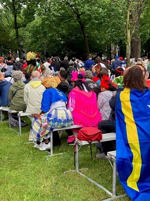 Publiek aanwezig in het Oosterpark